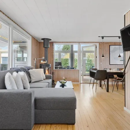 Amazing Home In Holbaek With Sauna